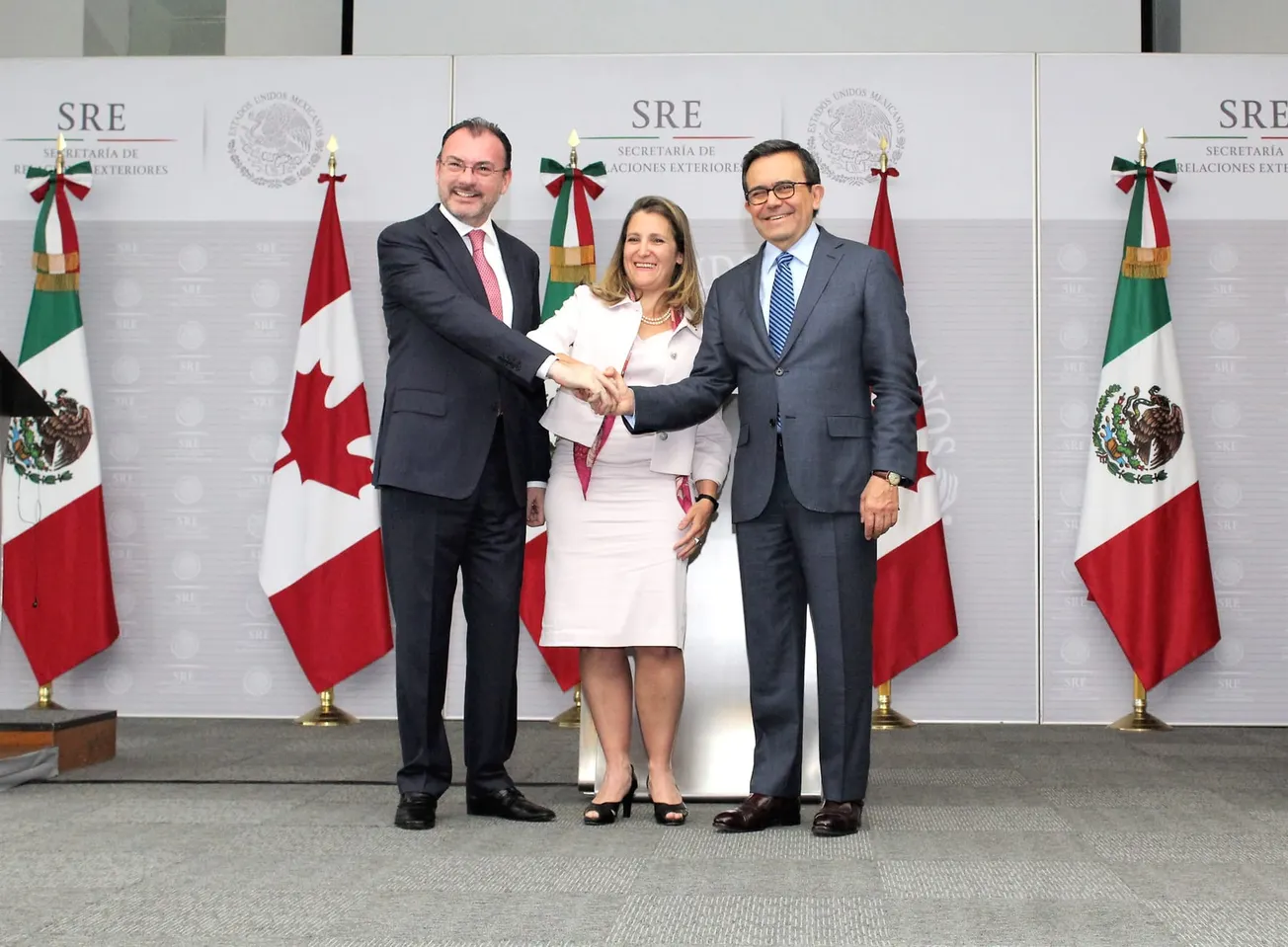 México y Canadá cierran filas para que TLCAN siga siendo trilateral