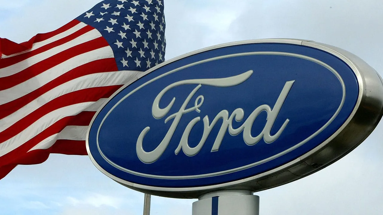 Ford llama a retiro 550 mil automóviles por defecto en américa del norte