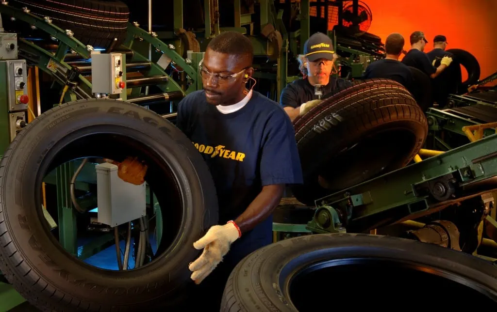 Goodyear recibe premio internacional de tecnología de nEUmáticos