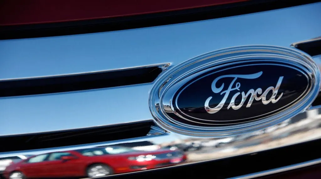 Acciones de Ford y General Motors tiemblan por aranceles a metales en EU
