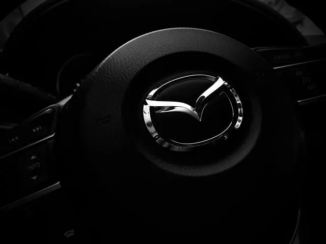 Mazda ajustará su producción y elaborará protectores faciales
