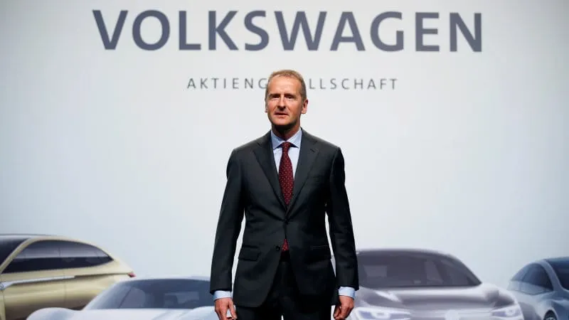 Nuevo presidente de VW testificó ante EU sobre dieselgate