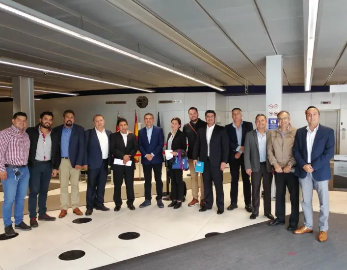 Guanajuatenses comparten estrategias empresariales con Grupo SPRI