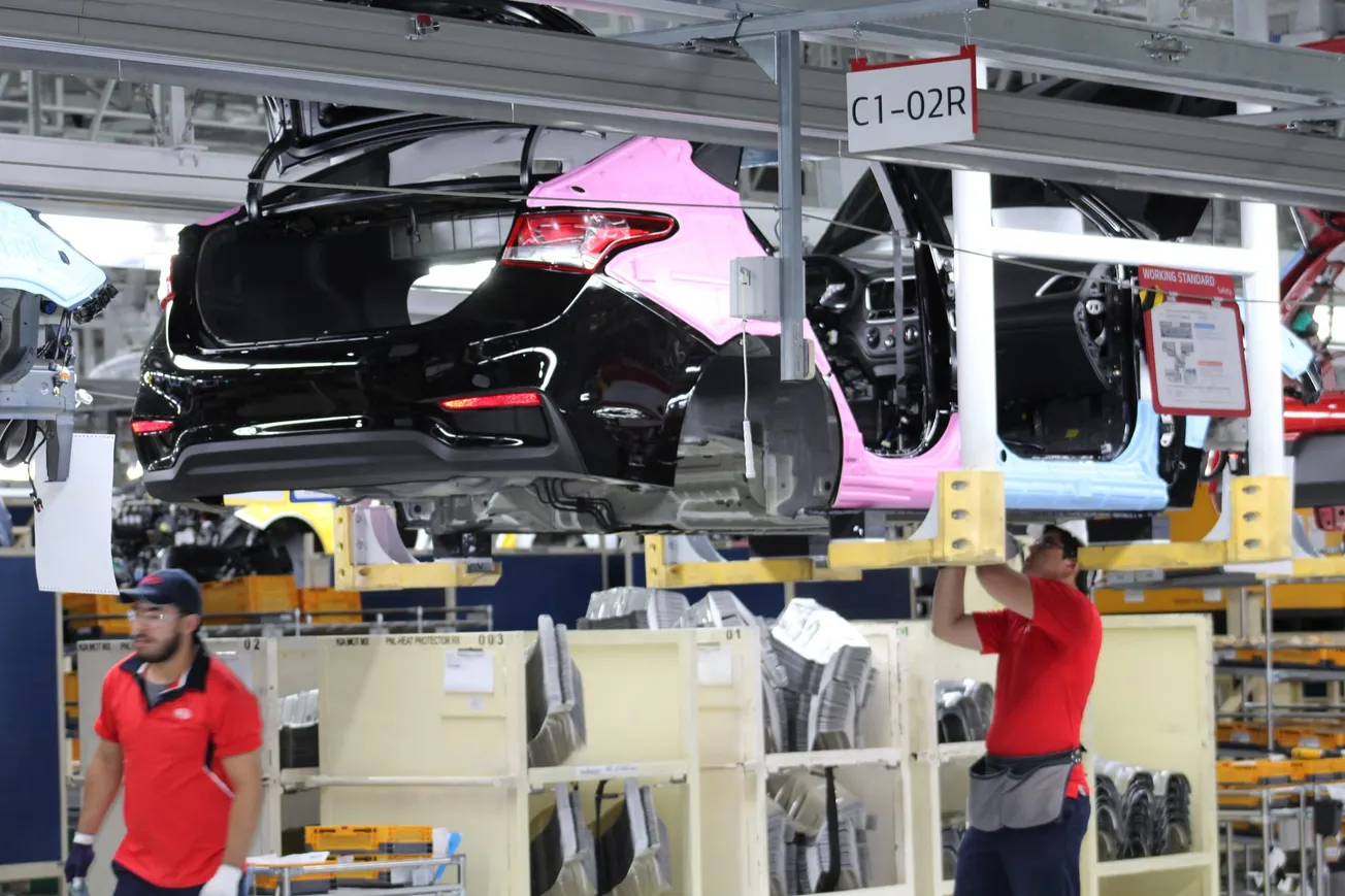 Producción de autos crece 4.1% en México: corrige la Amia