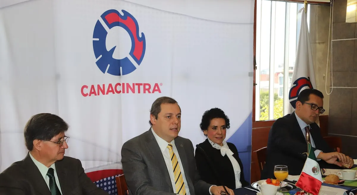 Presentan a Presidenta del Sector Automotriz en CANACINTRA