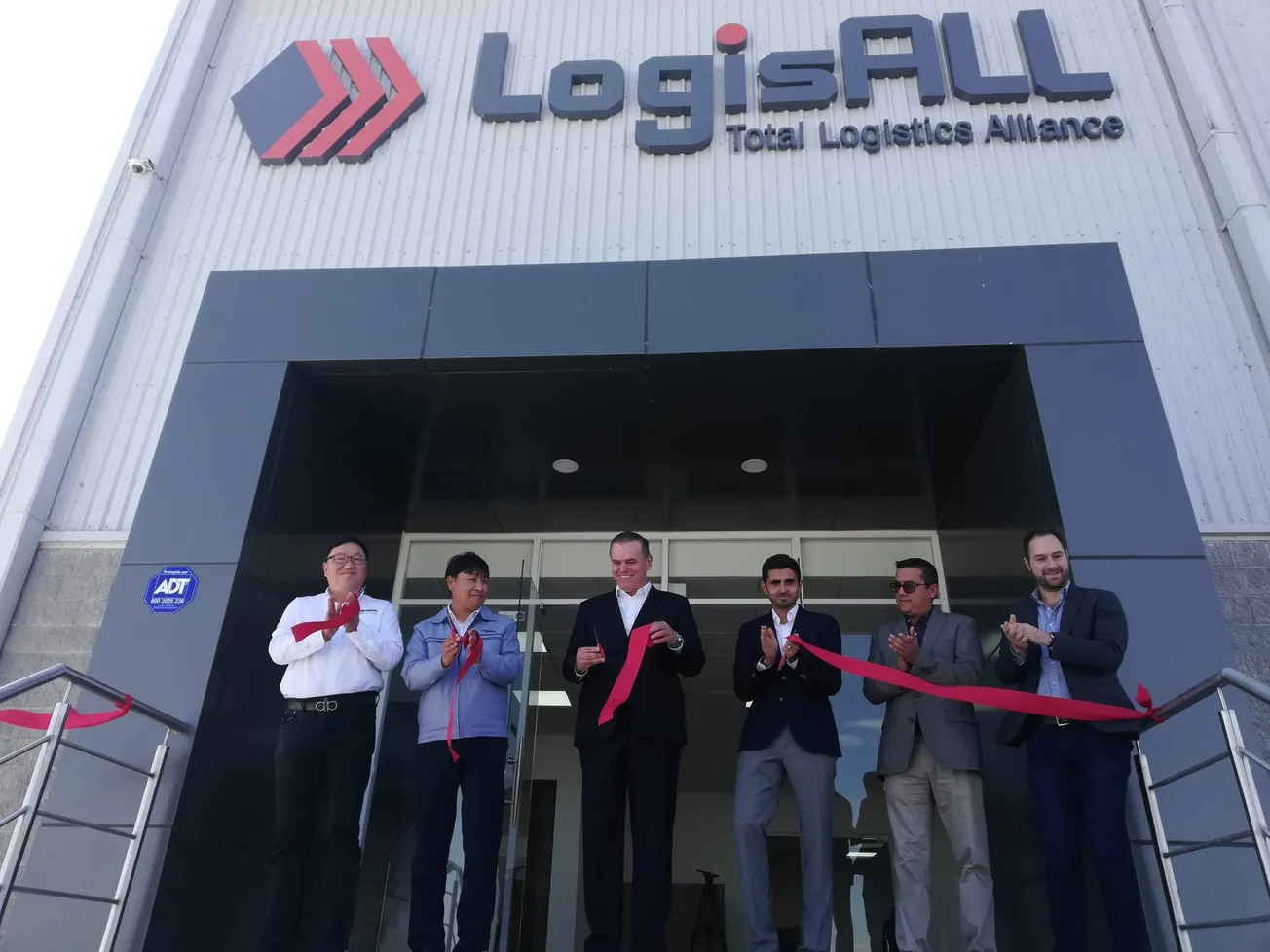 Inauguran LogisAll, centro logístico para KIA en Pesquería, Nuevo León