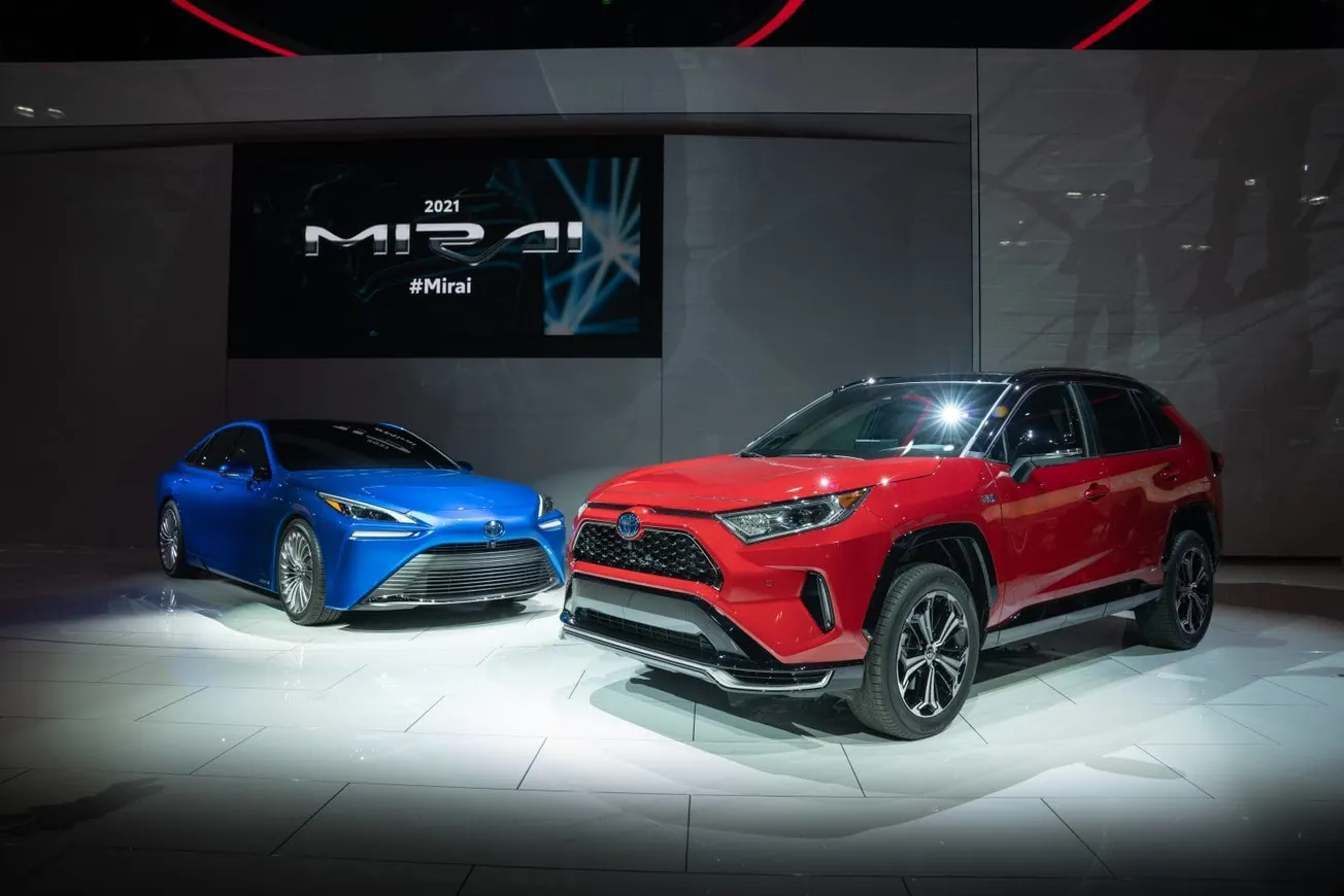 Toyota deja huella en el Auto Show de Los Ángeles con nuevos modelos
