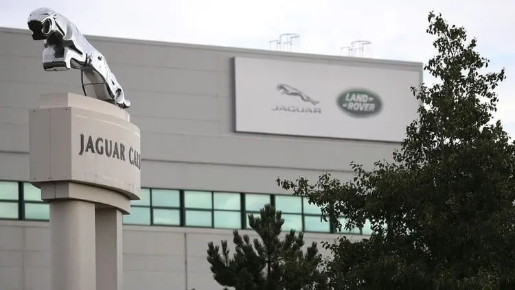 Jaguar Land Rover cierra sus plantas por BREXIT