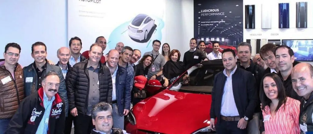Invita Gobernador Diego Sinhue a TESLA para invertir en Guanajuato