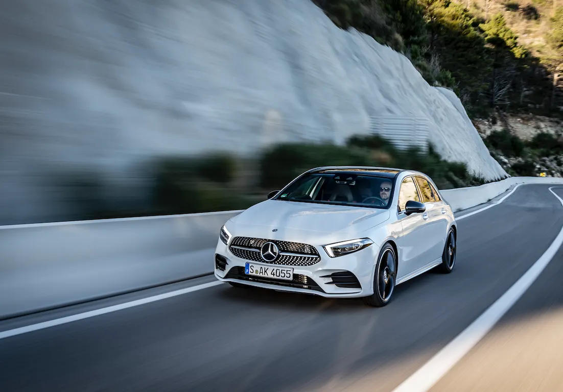 MERCEDES BENZ recorta 6.8% sus ventas mundiales en enero