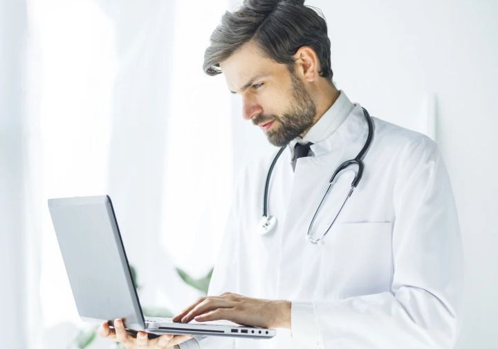 Почему даже самый красивый  сайт клиники не приносит результата