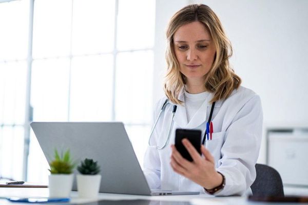 E-mail и SMS маркетинг помогают клинике расти