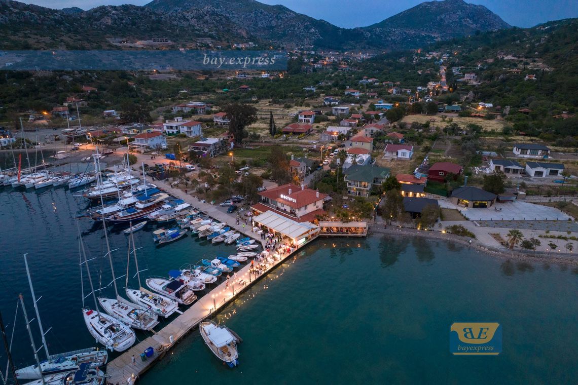 Octopus Restaurant / Söğüt