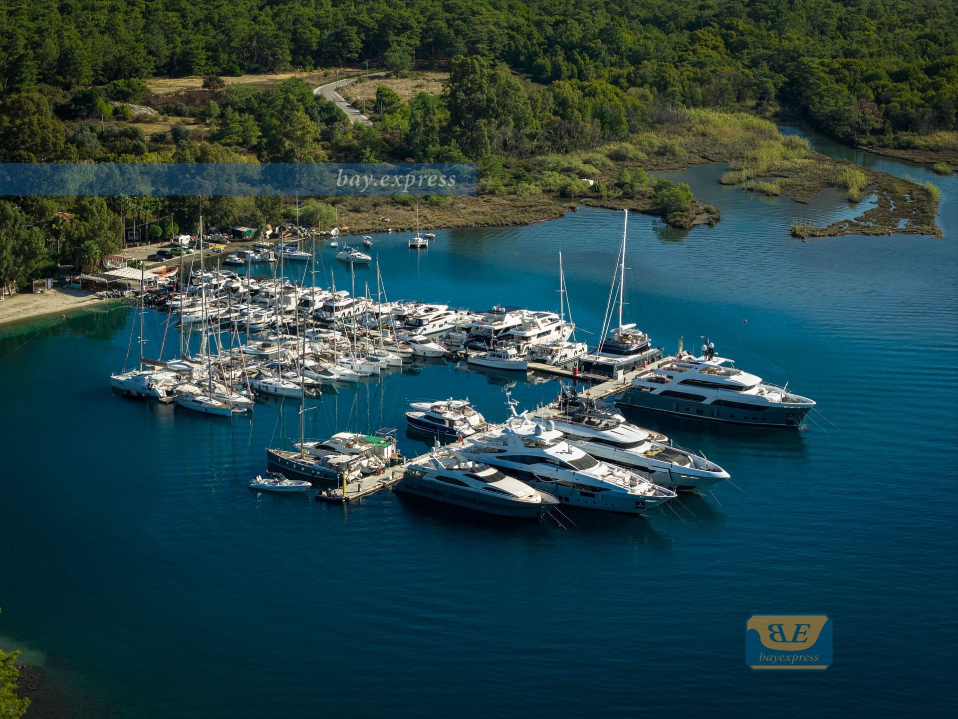 Joya del Mar Marina & Hotel