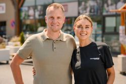 Un couple reconverti reprend un Intermarché : « Les clients veulent s'identifier aux collaborateurs, pas aux promos »