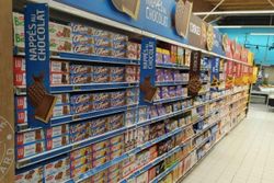 Chef de rayon, vendeur, manager : pourquoi la formation terrain redevient un sujet stratégique en magasin