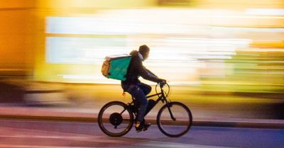 Pourquoi (et comment) la folie du Quick Commerce s’empare de la grande distribution