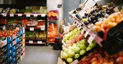 Comment la grande distribution digitalise ses relations avec les producteurs locaux