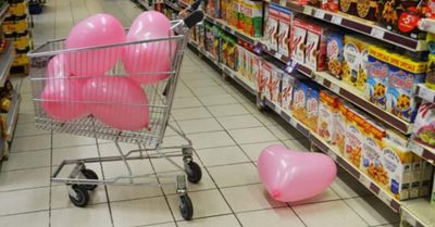 « Il faut faire la part des choses » : comment tiennent ces couples 100% grande distribution