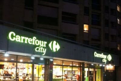 « Le franchisé Carrefour est devenu l’agriculteur de la grande distribution » : Le cri d’alerte des franchisés sur un modèle en crise