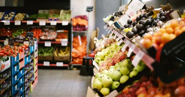 Comment la grande distribution digitalise ses relations avec les producteurs locaux
