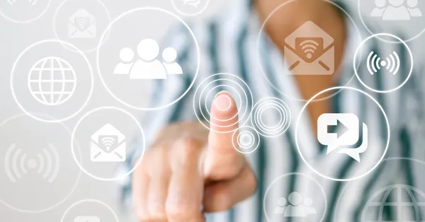 Comment animer sa page Facebook en grande distribution en juillet