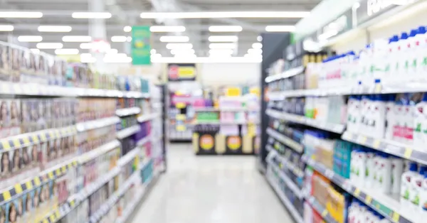 8 conseils pour nettoyer les étagères de son rayon