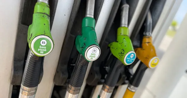 « C'est une mascarade ! » : la grande distribution vent debout contre l'autorisation de vendre à perte le carburant