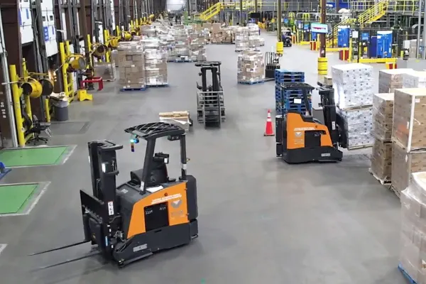 Walmart déploie des chariots autonomes pour automatiser ses entrepôts