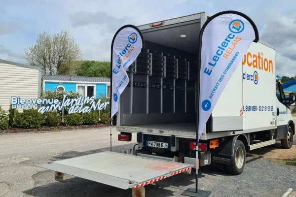 Leclerc livre désormais dans les campings grâce à ses relais mobiles