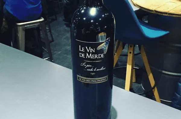 Bouteille de vin, le Vin de Merde 