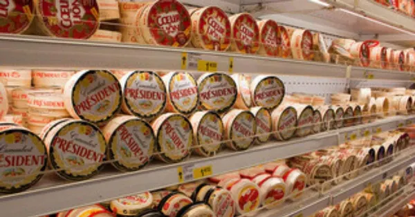 Les traditionnelles boîtes en bois des camemberts pourraient disparaître
