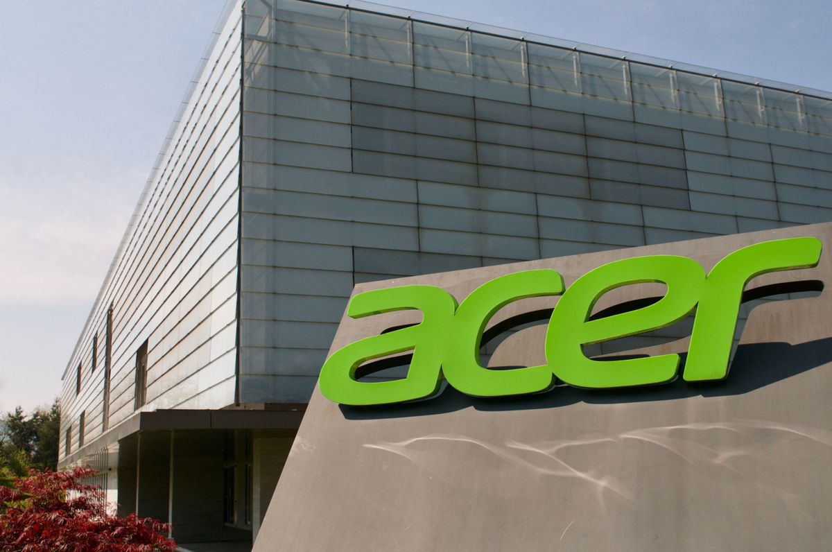 Manaus fabrica o ‘coração’ dos notebooks da Acer no Brasil