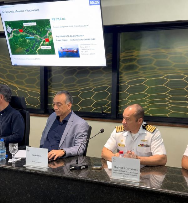 Vazante dos rios em Manaus e Itacoatiara supera ritmo de 2023, alerta Marinha. Dnit soma mais de R$ 500 milhões investidos em frentes de dragagem