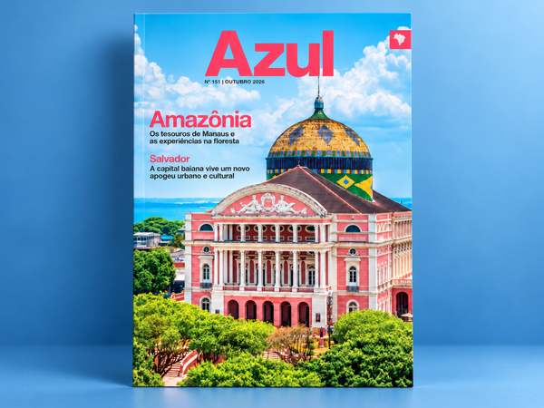 Capa da revista Azul número 151, de outubro de 2026, com foto do Teatro Amazonas e a manchete Amazônia.
