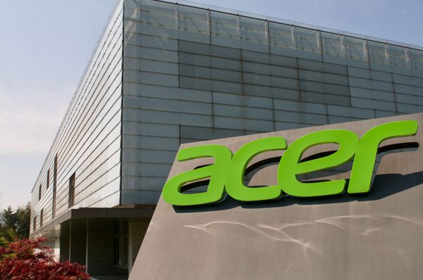 Manaus fabrica o ‘coração’ dos notebooks da Acer no Brasil