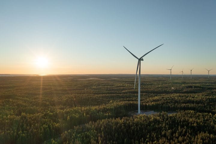 Suomeen kaikkien aikojen suurin uusiutuvan energian investointi – tuulipuistojen rakentaminen alkaa heti