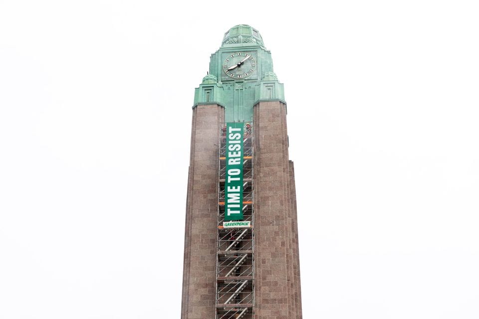 Greenpeace valtasi  kellotornin