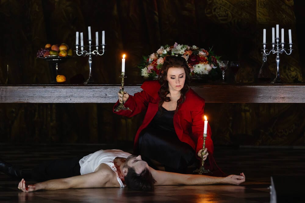 Kansallisoopperan Toscassa rakkaus, mustasukkaisuus, viha, himo, petos ja kosto roihuavat rajusti