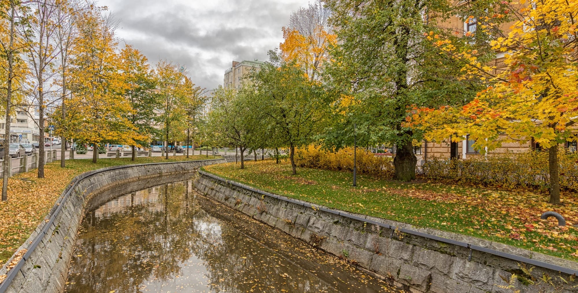 Sarjakuvan tie marginaalista kulttuuripääkaupunkiin