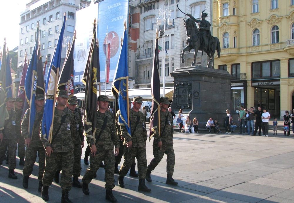 Media-analyysi: USA:n turvallisuuspoliittinen täyskäännös yllätti heikolta ja hajanaiselta näyttävän EU:n post image