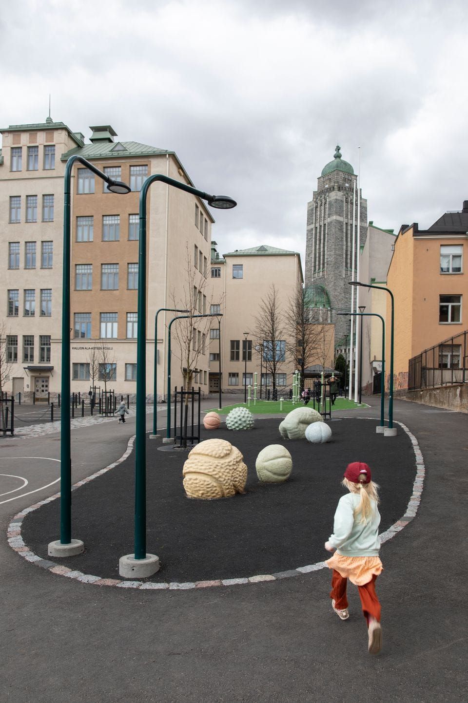 Kuuntele Kallion koulun kelloa post image