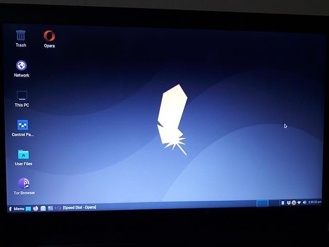 Vapaaehtoiset auttavat Linuxin asentamisessa lauantaina Helsingissä post image
