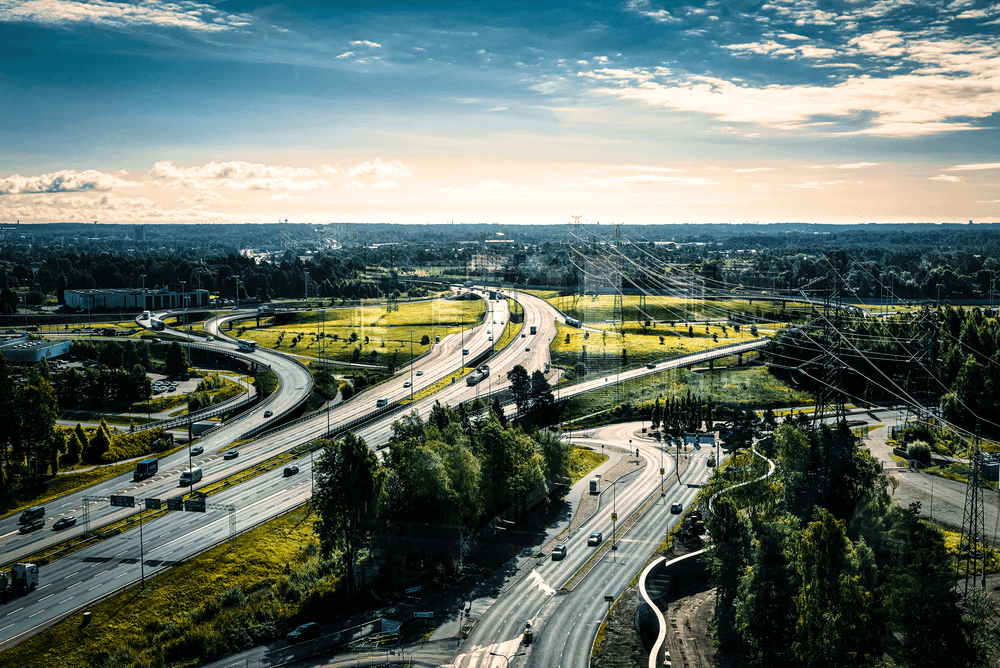 Tieliikenteen päästöjen puolittaminen on mittava urakka ja siksi kustannustehokkuus on valttia post image