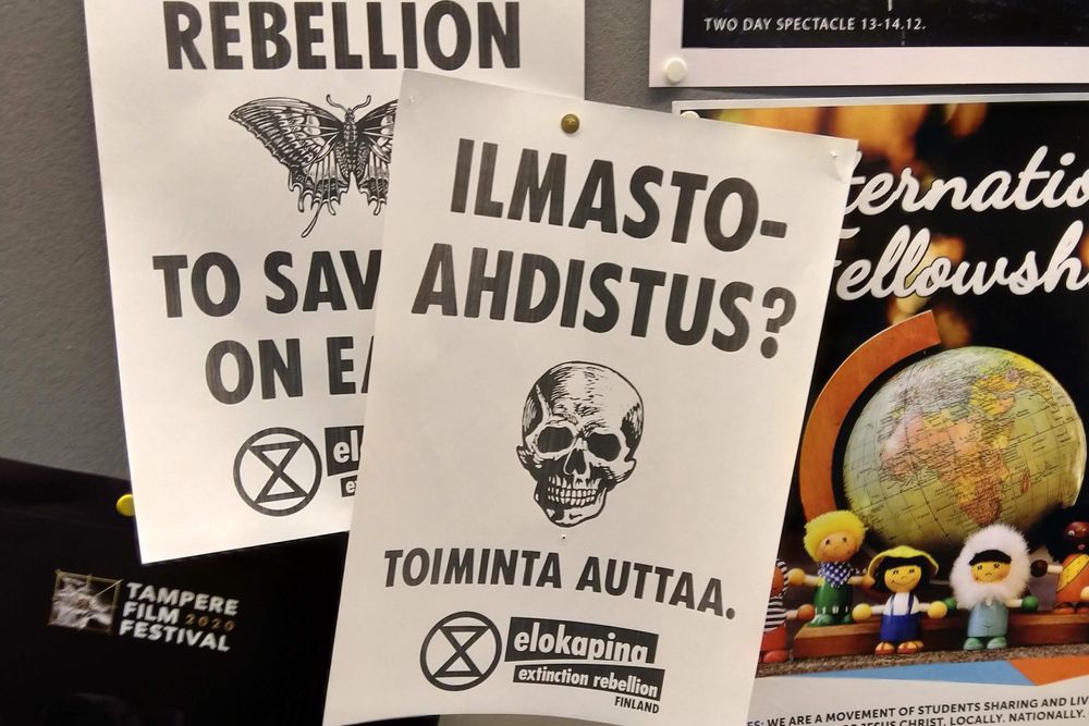 "Viimeinen siirto" kuvaa ympäristöliikettä, jossa on ekolokero jokaiselle aktivismin lajille post image