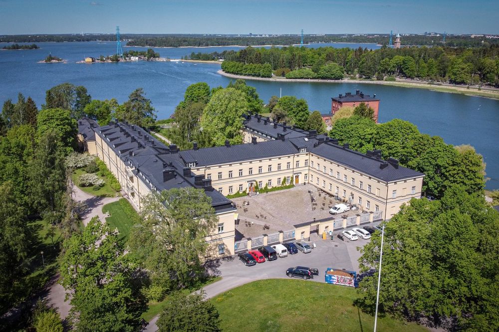 Lapinlahti-yhteisö arvostelee Vapaavuoren kiinteistökytkentää, mutta kutsuu hänet silti yhteistyöhön post image