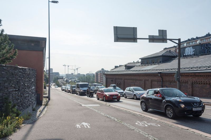 Fossiilista vai bioa tankkiin – mistä bensiinin ja dieselin hinta muodostuu? post image