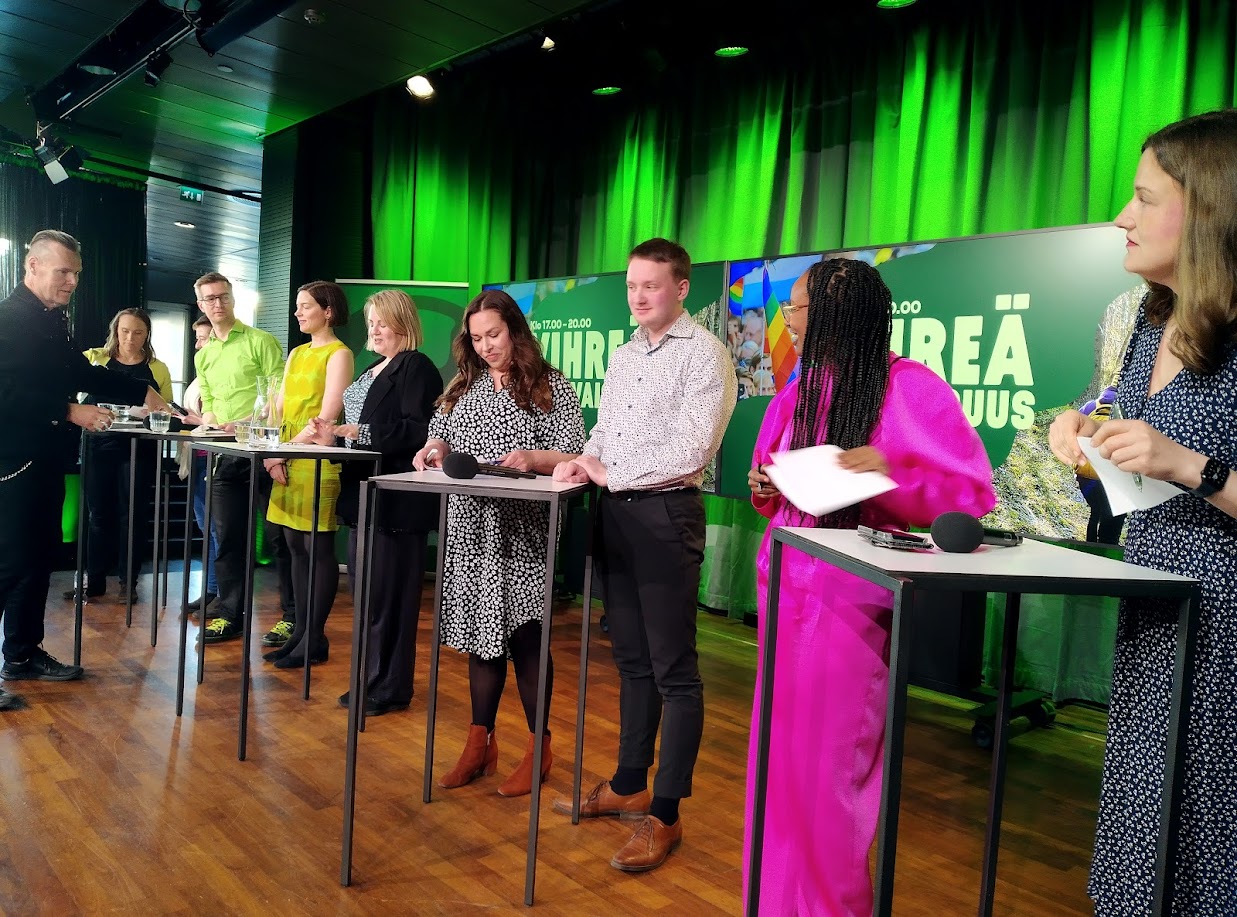 Puoluevaltuusto käsitteli tiedepolitiikkaa ja puolueen budjettikurimusta