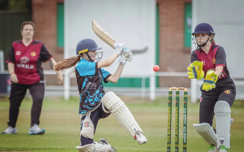 Rain halts weekend games before Monday cup final drama