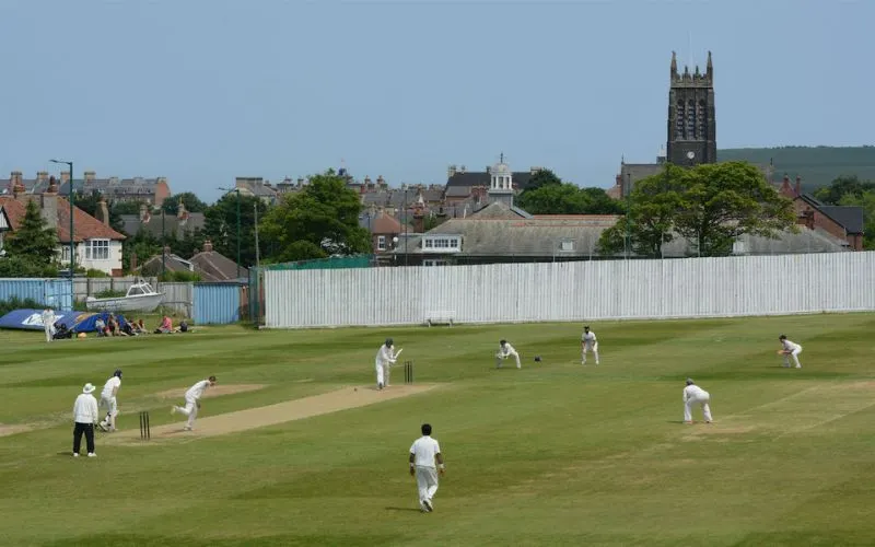 Saltburn ride the wave at the top of the NYSD Premier Division